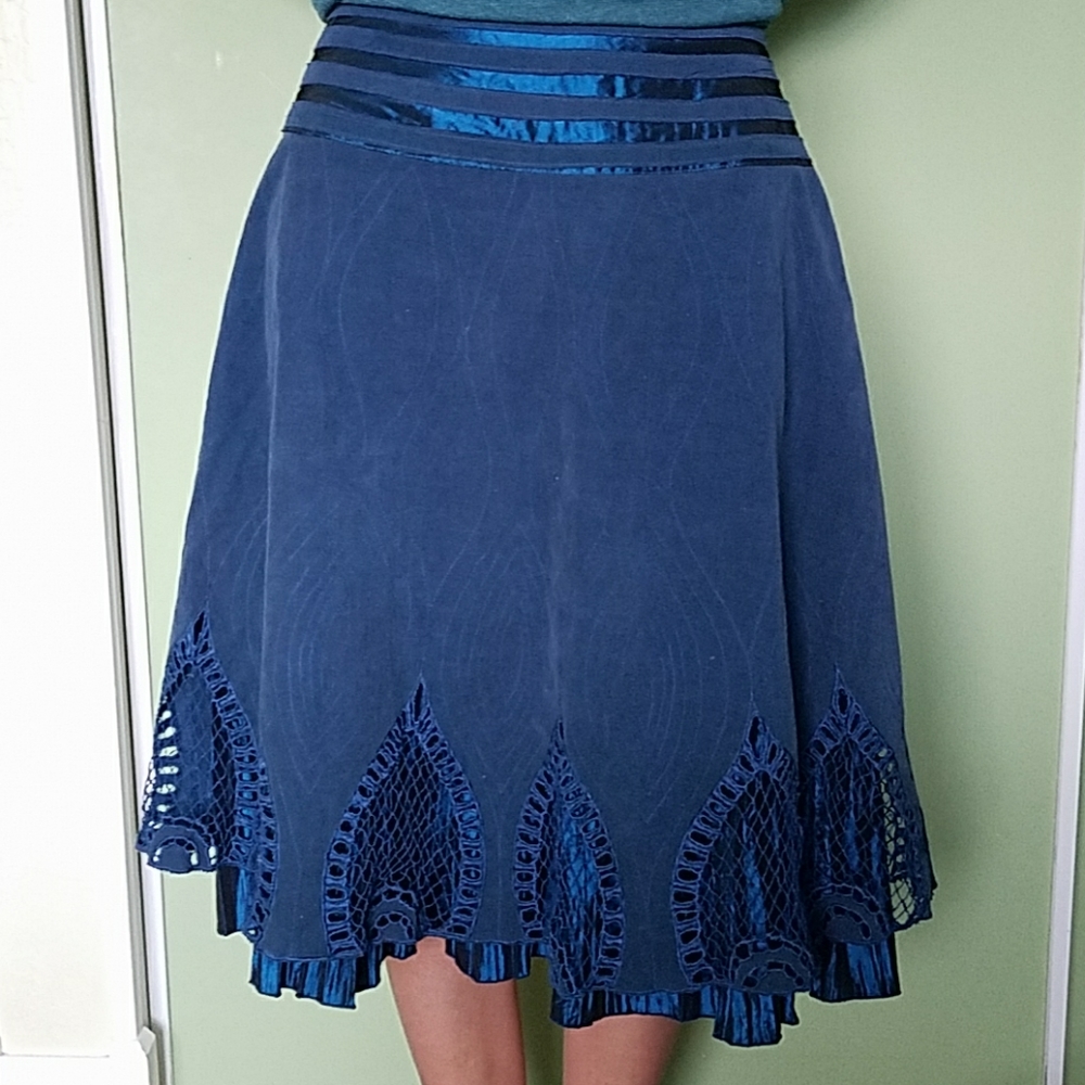 BASIL & MAUDE skirt